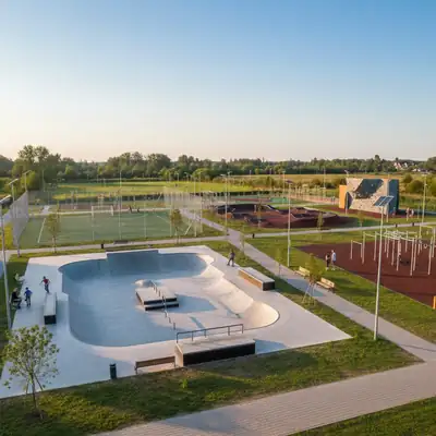 Laisvalaikio, sporto erdvių, aikštelių, kiemų, parkavimo vietų ir kelių projektavimas, įrengimas, priežiūra